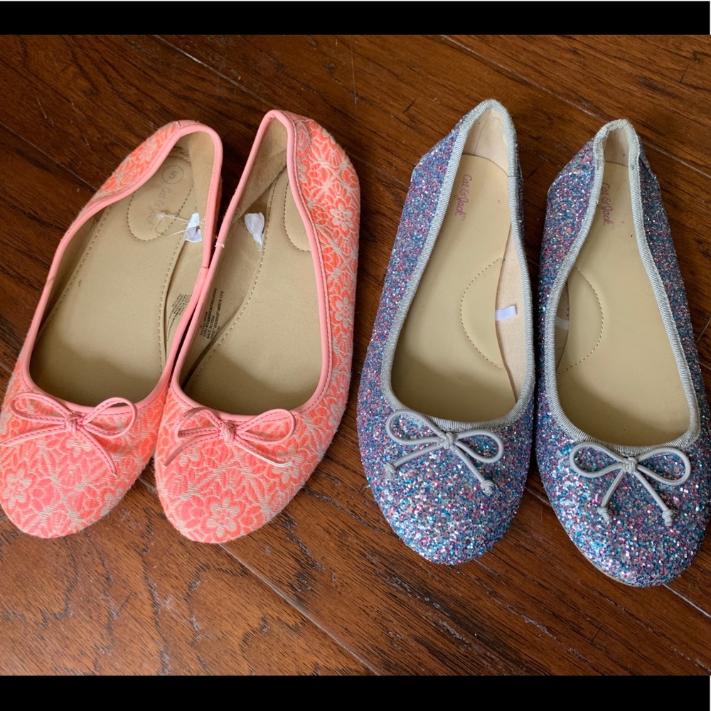2 Pairs of Girls Shoes